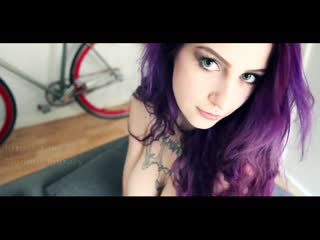 giuchi - suicidegirls video (colorhead naked girl tattooed nood body natural tits topless shaved pussy posing solo)